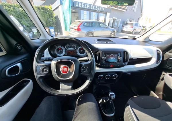 Fiat 500L cena 44900 przebieg: 72000, rok produkcji 2016 z Krotoszyn małe 301